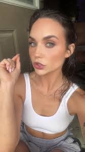 Shannon Keyser's Instagram, Twitter & Facebook