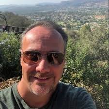 Everett Hood: Screenwriter in Houston, Texas.