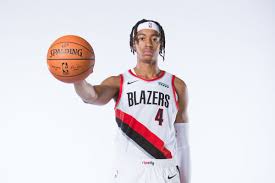 Moses brown cette saison, c'est : Trail Blazers Convert Moses Brown To Two Way Contract Blazer S Edge