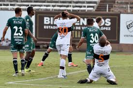 Recalde tocó y le dio la ventaja a platense. El Calamar Empato Con Sarmiento Pero Merecio Mas Club Atletico Platense