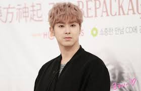 신예 도레앙 작가의 감성 폭발 연재작. í•'í¬ìƒ‰ìœ¼ë¡œ ì—¼ìƒ‰í•œ ìœ ë…¸ìœ¤í˜¸ ë„¤ì´íŠ¸íŒ