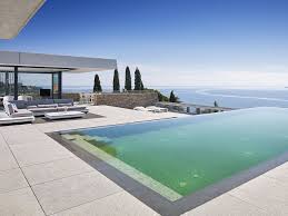 Abbiamo selezionato le migliori case vacanze in sardegna, messe in affitto da privati o agenzie specializzate, per per poterle offrire in un'unica pagina e facilitare la tua ricerca della casa vacanze ideale. Vacation Rental Home Casa Vacanze Sardegna Ville In Affitto Costa Azzurra Be Locations Belocations