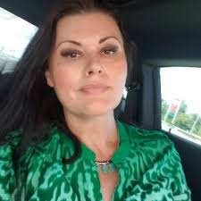 Cheryl Lamb Groves (@lambgroves)