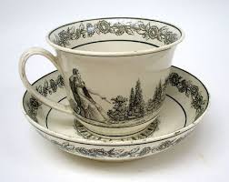 Rare Tasse A Chocolat Avec Son Soucoupe En Faience Fine De Creil Epoque Premier Empire Vers 1810 Alain R Truong Soucoupe Faience Cacao