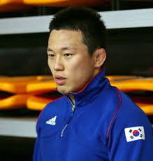 대한민국을 대표하는 '유도 스타' 왕기춘(30)이 대구에서 제2의 인생을 열어젖히고 있다. ë¯¸ì„±ë…„ ì„±í­í–‰ í˜ì˜ ì™•ê¸°ì¶˜ ì˜êµ¬ì œëª… ê²½í–¥ì‹ ë¬¸