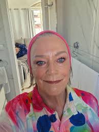 Illuminating PRIMER Cream Foundation All in 1 colour sticks Cinnamon Latte  cheeks lips eyes Flurry Frost highlight eyes head cheeks Lip liner Brown  brow powder