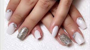 Diseños de uñas blancas manicure diseños diseños de arte en uñas diseños para uñas largas mejores diseños de uñas uñas para novia modelo de 20 hermosos y elegantes diseños de uñas que son perfectos para el día de tu boda. Unas Acrilicas Blancas Diseno De Salon Sencillo Paso A Paso Youtube