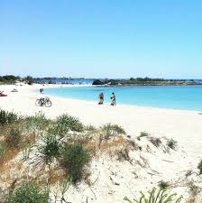 Casa stefano appena ristrutturata, a soli 200 m dalla spiaggia di posto vecchio, tra torre vado e pescoluse nel salento.il vicino lungomare di torre vado si raggiunge comodamente a piedi. Salento Ville Appartamenti Home Facebook