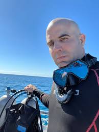 In the jaguar's lair :) Fish and I were scared :)