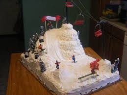Ski Slope Grooms Cake En 2020 Idee Gateau Dessert Noel Gateaux Et Desserts