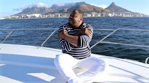 Ebenezer Pasteur Moise Mbiye La Reserve De L Eternel Https Www Youtube Com Watch V 9t Mfzdtbuw Christian Singers White Jeans Singer