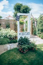 13 exciting garden wedding decoration concepts. Ross And Jade S Eclectic Home Garden Wedding All Planned In 8 Weeks By Samantha Kay Photography Boho Wedding Blog