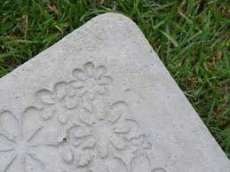 Beton Giessen Diy Tolle Trittplatten Windlichter Mehr Selbst Gemacht Selber Machen Mit Beton Gartendeko Selbstgemacht Basteln Mit Beton