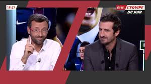 L'équipe du soir est orchestrée par olivier ménard qui pose les questions et provoque les duels.discussions ardentes et duels passionnés rythment l'émission, le tout avec une savante dose de partis pris et jamais de langue de bois. Quel Beau Jingle Pour Accueillir Notre L Equipe Du Soir