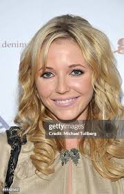 1,597 Beverly Wall Stock Photos, High-Res Pictures, and Images