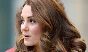 Kate Middleton news: Royal styles her hair to hide a mysterious scar, fans  claim