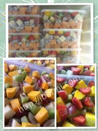 Saat sedang hamil, penting untuk mengonsumsi makanan bergizi. Manfaat Salad Buah Dan Sayur Untuk Kesehatan Tubuh Iburini Com