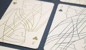 看膩了紅黑色的國王皇后嗎 法式簡約質感撲克牌讓人耳目一新 Playing Cards Design Cards Playing Cards