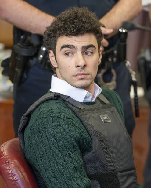 Luigi Mangione pleads not guilty to federal murder charge in killing of UnitedHealthcare's CEO | MPR News