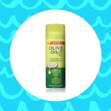 6 Best Curly Hair Refreshers Finishers We Swear By Naturallycurly Com In 2020 Curly Hair Styles Curly Girl Natural Hair Movement