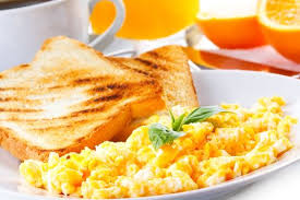 Recette Facile Toasts Aux œufs Brouilles Recette Repas Facile Recette Gourmande Repas