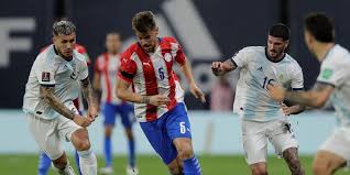 The fifa 2022 world cup qualifying clash between argentine and paraguay will be played at la bombonera stadium (buenos aires) with a local kick off time of 21:00 on thursday, 12 november 2020, which is 01:00 cet on friday 13 november. Argentina Vs Paraguay Ver Transmision Gratis En Vivo Online Hoy Fecha 3 Eliminatorias Qatar 2022 Selecciones Nacionales Futbolred