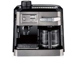 La specialista features a unique sensor grinding technology and smart tamping station that grinds and tamps the ideal amount of coffee each time you fire it up. All In One Coffee Espresso Maker With Manual Milk Frother Bco330t De Longhi Us