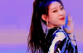 It Z Me In 2020 Itzy Kpop Girls Pop Group
