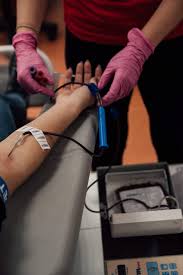 O sedinta de recoltare dureaza aproximativ o ora. OrganizaÈia StudenÈilor MediciniÈti Din Cluj IncurajeazÄ Donarea De Sange Europa Fm