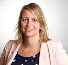 Sonja Hansen's Instagram, Twitter & Facebook