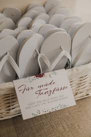 Diy Hochzeit Mit Flower Bar Diy Hochzeit Flip Flops Hochzeit Und Hochzeit Aktivitaten