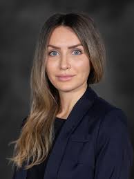 Danielle Mciver's Instagram, Twitter & Facebook