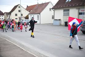 Der rosenmontag ist insbesondere im rheinland und rheinhessen der höhepunkt der karnevalszeit. Rosenmontag 08 02 2016 Nz Dauges Webseite