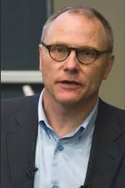 Así demostró el premio Nobel de Economía que el salario mínimo no destruye  empleo