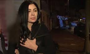 حلمت بان عقربا اسود لسعني مرتين في يدي تم كان يجري خلفي فقتله ابي ارجوكم ما حلمت كاني في بيت الله الحرام مع اهلي واذا بعقرب لونها اسود تهاجم شخص يدخل بيت الله الحرام. ØªØ±ÙƒÙŠØ§ Ù…Ù…Ø«Ù„Ø© Ù…Ø´Ù‡ÙˆØ±Ø© ØªÙ‡Ø§Ø¬Ù… Ù…Ø­Ø¬Ø¨Ø§Øª ÙÙŠ Ù…Ø·Ø¹Ù… ÙˆÙØªØ§Ø© ØªÙØ¬Ø± ØºØ¶Ø¨ Ø§Ù„Ø§ØªØ±Ø§Ùƒ Ø¨Ø§Ù„Ø±Ù‚Øµ ÙÙŠ Ø£ÙŠØ§ ØµÙˆÙÙŠØ§ ÙˆÙƒÙ„Ø¨ ÙŠÙ‚ØªÙ„ Ø·Ø§Ù„Ø¨ Ù…Ø¯Ø±Ø³Ø© Ø§Ù„Ù‚Ø¯Ø³ Ø§Ù„Ø¹Ø±Ø¨ÙŠ