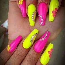 If designed in the right way, this color combination can actually be gender neutral as well as pleasing to the eye. Lime Green And Hot Pink Neon Green Nails Bright Nails Lime Green Nails