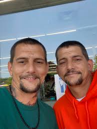 How do identical twins get along?