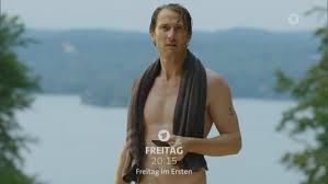 El actor alemán David Rott desnudo integral en 'Arzt mit Nebenwirkung' |  CromosomaX