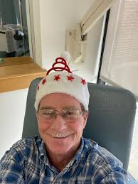 Hello classmates , With Tim's passing and reading about his life you  realize it's been awhile since 1981. Instead of reading later about  someone's life let's catch up now . I will