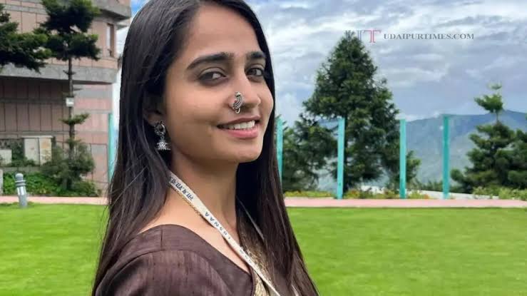 महज 22 साल की उम्र में बनी IAS अफसर, बिना कोचिंग पास किया UPSC एग्जाम