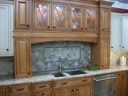 file:kitchen cabinet display in 2009 in