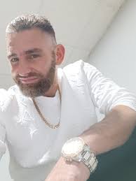 Is anyone else chanting 'I do this for Europe'?