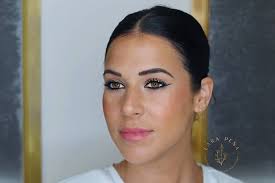 Lara Peña Makeup Artist