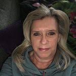 Diane Vanderburg's Instagram, Twitter & Facebook