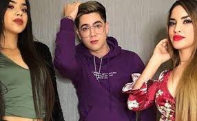 See more of kenia os vs kimberly loaiza on facebook. Kenia Os Habla Del Polemico Contrato De Kimberly Loaiza Y Juan De Dios