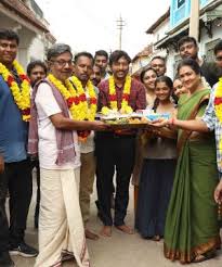Having started her career in hindi films, she was seen as a child artist in bollywood films and tv series. Ammoru Thalli Movie Cast Review Wallpapers Trailer