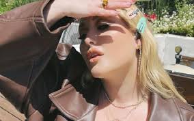 Along with her sister taylor and her father david hasselhoff, she appeared on a&e's 2010 reality show the hasselhoffs. 10 Things You Didn T Know About Hayley Hasselhoff