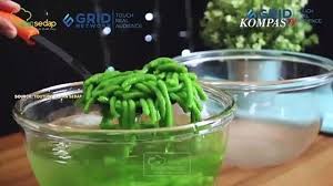 Cara membuat cendol yang dikenal dengan sebutan biji dawet ini memiliki bentuk bulat lonjong kecil. 4 Cara Bikin Es Cendol Yang Manis Dan Segar Video Dailymotion