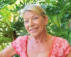 Mall hosts dads with block party