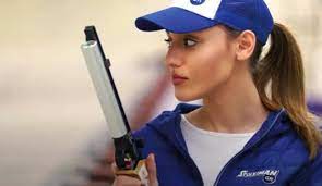 El año pasado fue asimismo la primera mujer en iniciar el recorrido de la llama olímpica en la historia de los juegos modernos. Korakaki Wins Greece S First Bronze In Rio Shooting